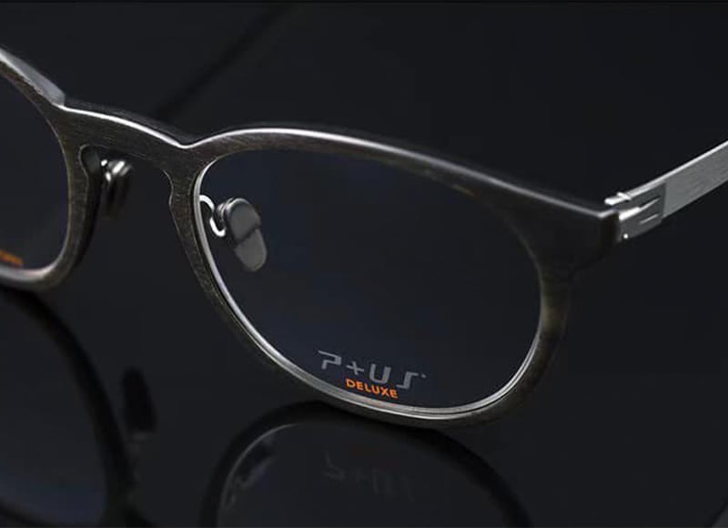 港式優異的製鏡工藝 融合德式機械性的設計美學