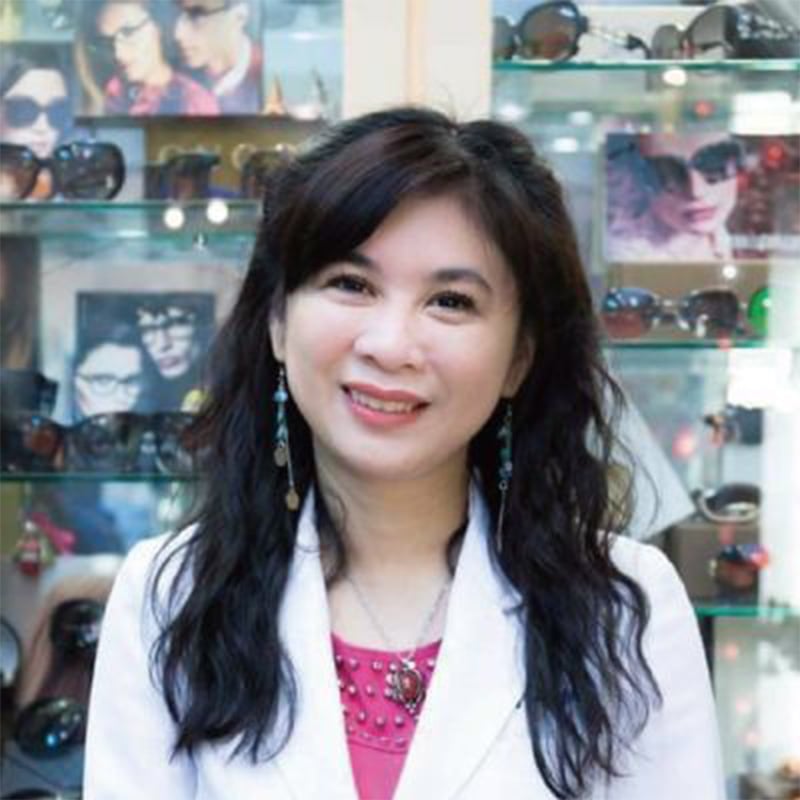 店長-曾靖純驗光師