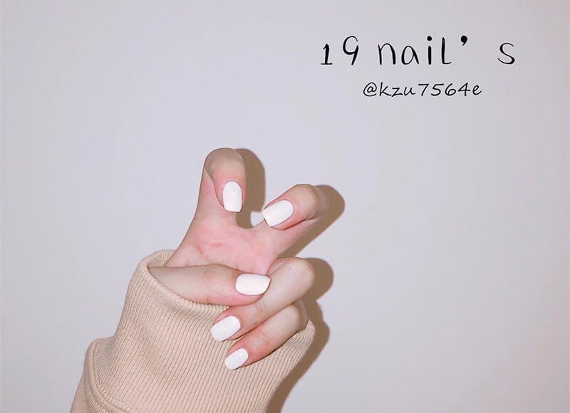 台中龍井19Nails美甲工作室白色美甲作品