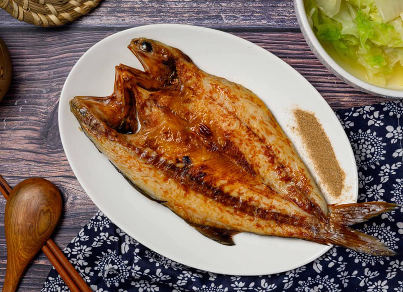 王記膠元湯店內美食