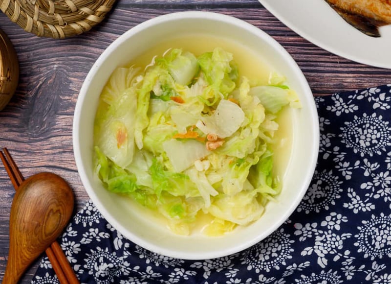 王記膠元湯店內美食
