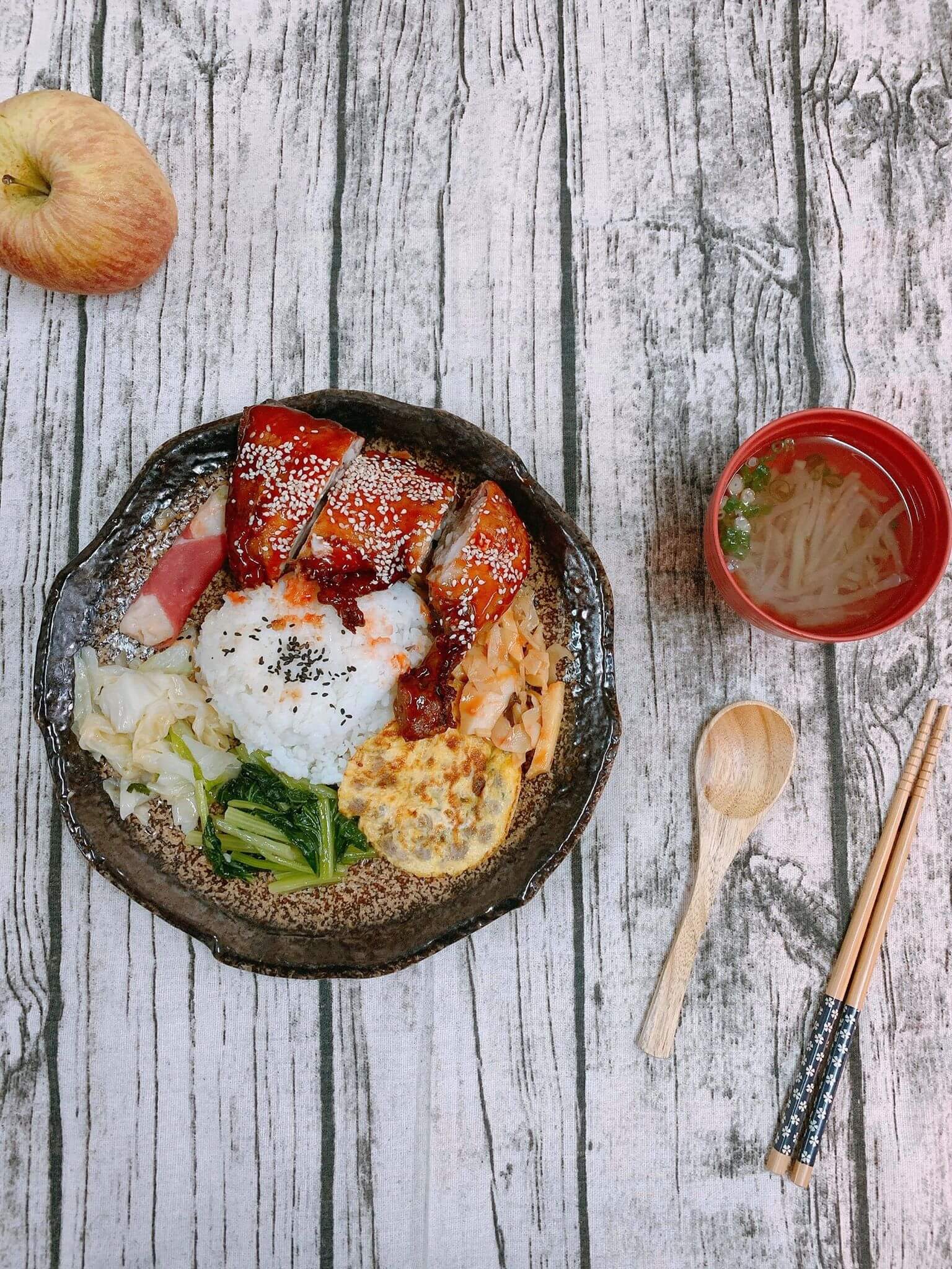 蜜汁雞腿飯