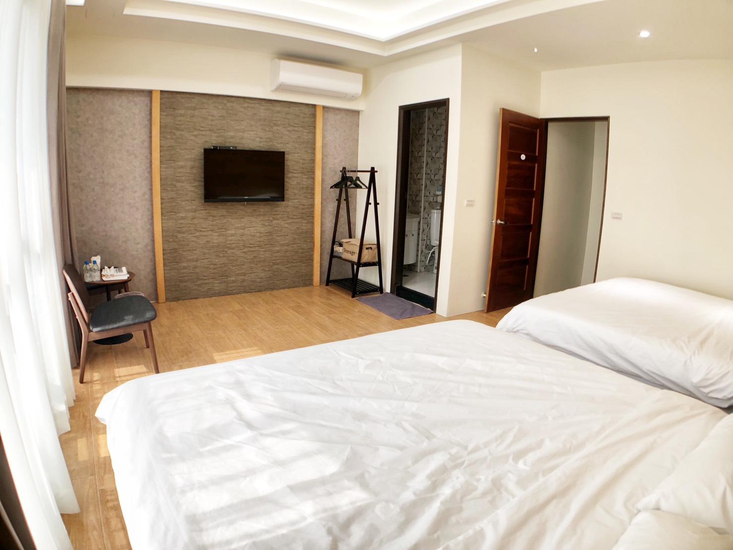 四人房(加大雙人床)