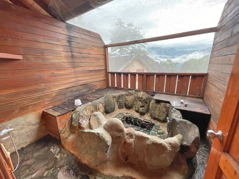 十六人旅遊套裝