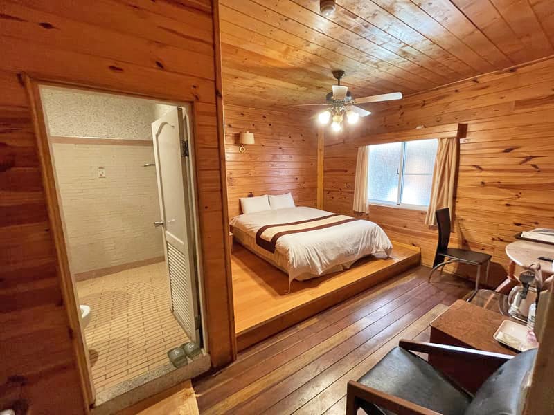 原木和式雙人房